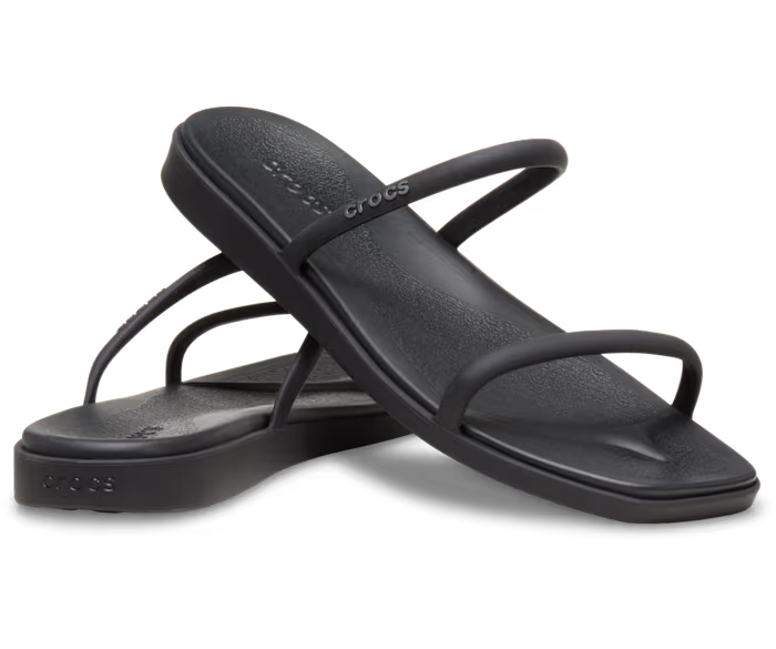 crocs-gallery-color:black; color:Black; alt:ALT110; file:209795_001-ALT110