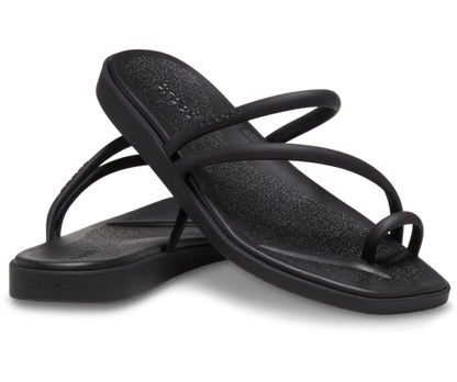 crocs-gallery-color:black; color:Black; alt:ALT110; file:209862_001-ALT110