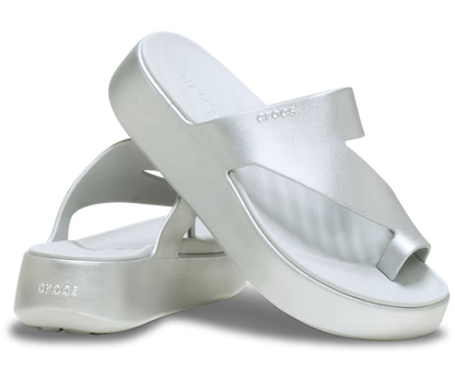 Crocs Getaway Platform Toe Loop Metallic Sandal ALT110