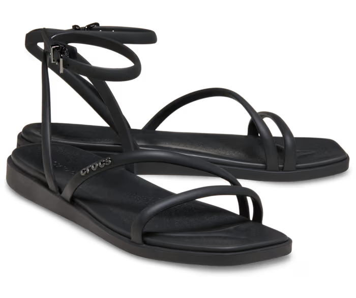 crocs-gallery-color:black; color:Black; alt:ALT110; file:212256_001-ALT110