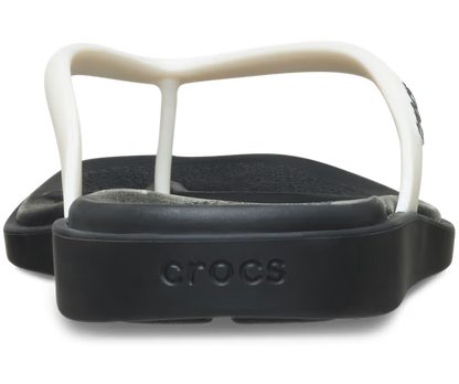 crocs-gallery-color:black/chalk; color:Black/Chalk; alt:ALT160; file:213323_0O5-ALT160
