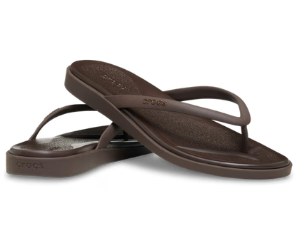crocs-gallery-color:coffee; color:Coffee; alt:ALT110; file:213381_21Q-ALT110